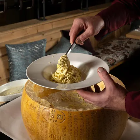 Schweizerhof Maria, A Faern Collection